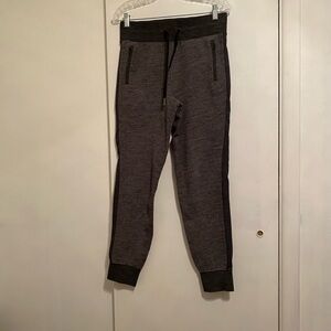 Lululemon Dark/Light Heather (2) Tone Grey Get Going Jogger,Size Medium